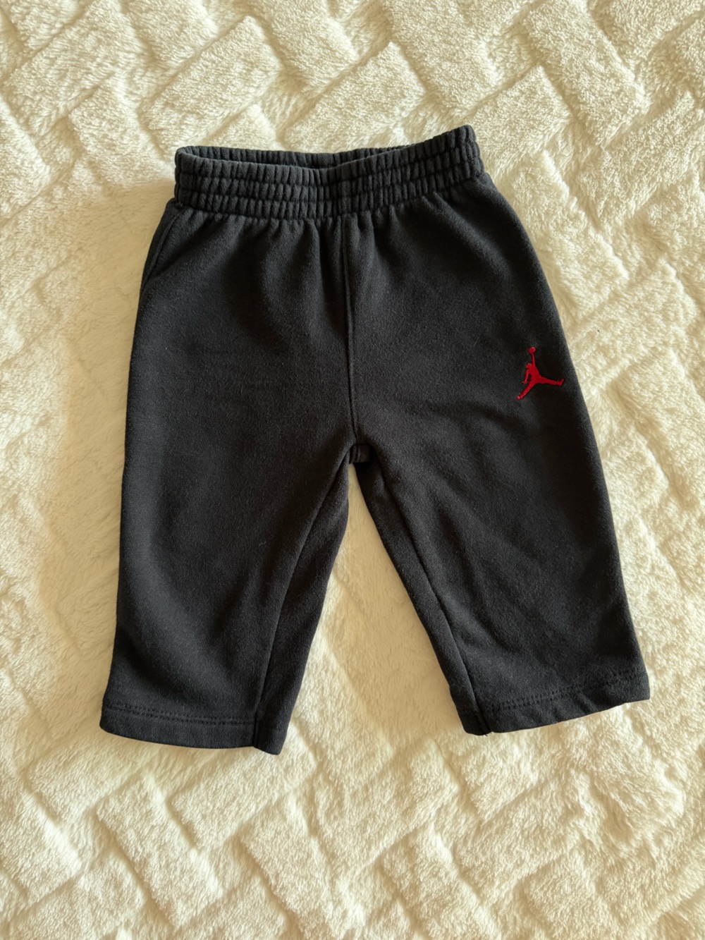 Jordan Kids Black Sweatpants with Red Jumpman
